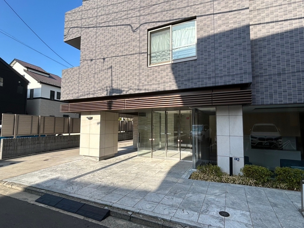 【セルアージュ金沢八景イストワール】エントランス