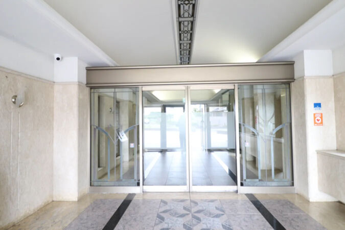 【レインボー木曽川1番館】エントランス 【レインボー木曽川1番館】エントランス