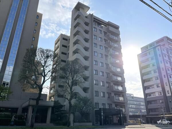 【アルス近代美術館ウエスト】外観