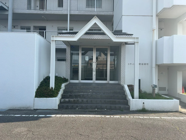 【シティコープ安城桜町】エントランス