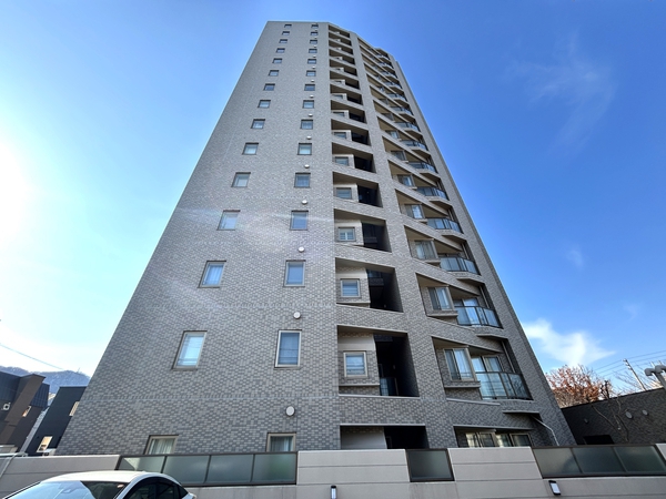 【リビオ山鼻公園】外観