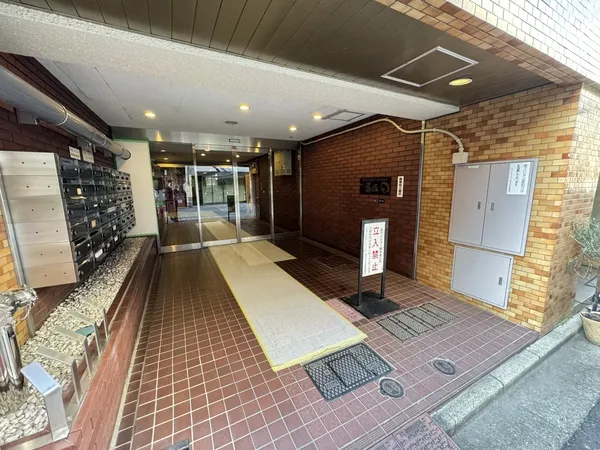 【セブンスターマンション第5五反田】エントランス