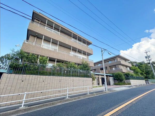 【ロイヤルシャトー高峯東】外観4 【ロイヤルシャトー高峯東】外観4