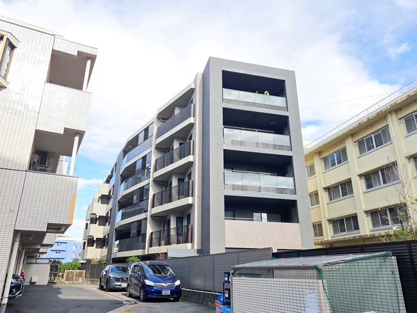 【ベルジェンドつつじケ丘ガーデンサバーブ】外観