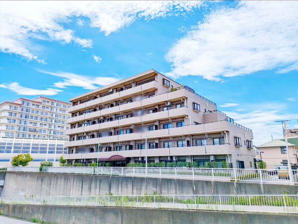 【ライオンズマンション津田沼南】外観