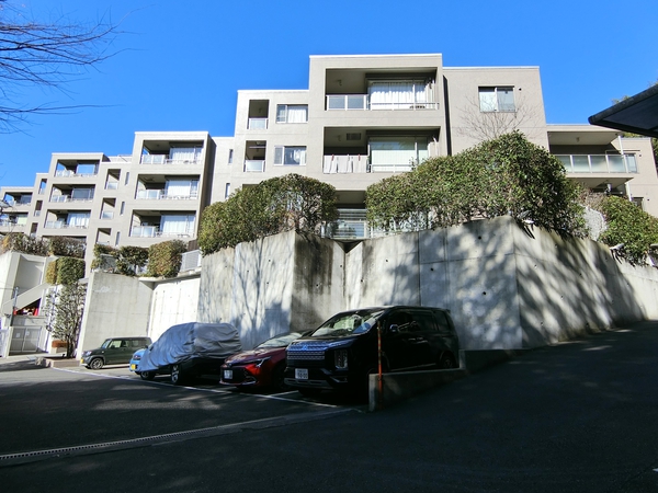 【バースシティ柿生ヒルズ】外観