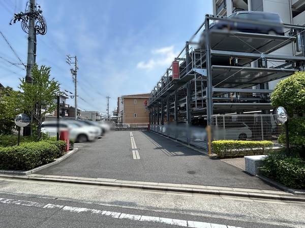 【バンベール昭和元宮町】駐車場