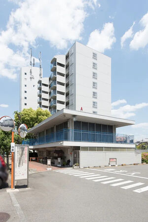 【ファミール伏見】駐車場 【ファミール伏見】駐車場