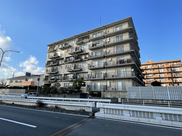 【シャトー植村】外観