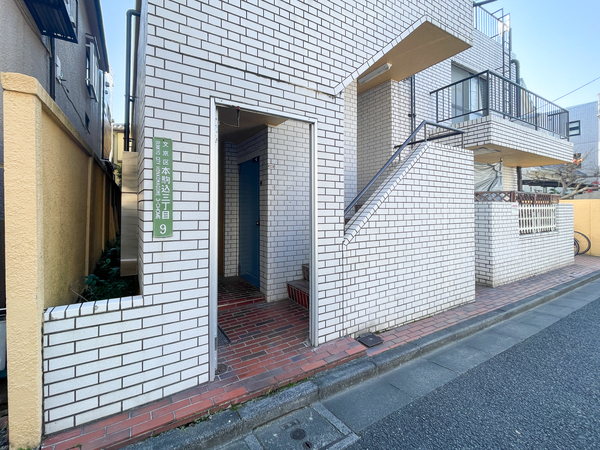 【センチュリーマンション本駒込】エントランス