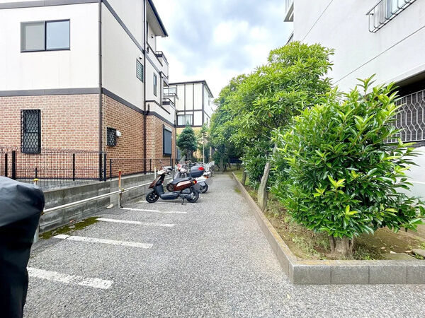 【ベルエア第2川口】駐輪場 【ベルエア第2川口】駐輪場