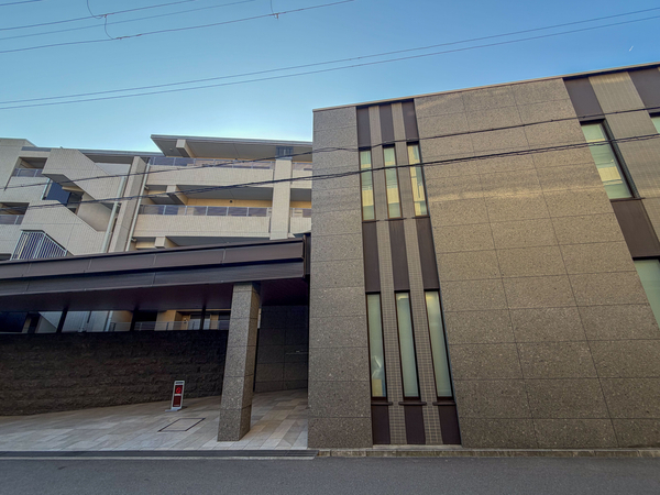 【プラウド枚方岡南町】外観