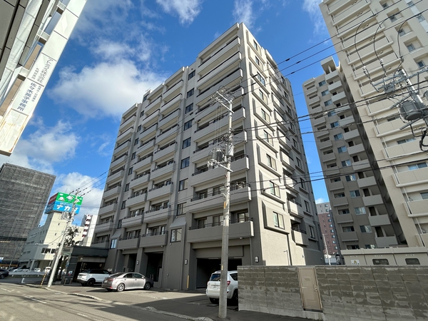 【クリーンリバーフィネス札幌北大ストリート】外観