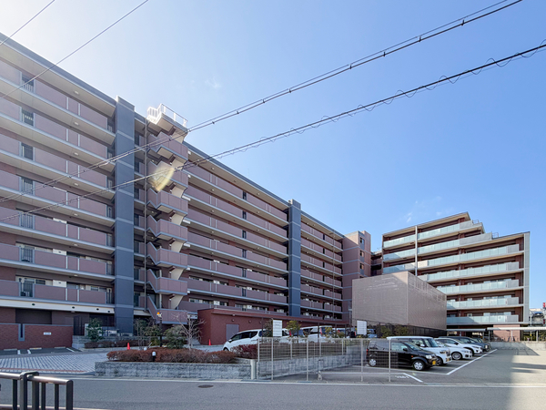 【パデシオン長岡京西山天王山駅前】外観