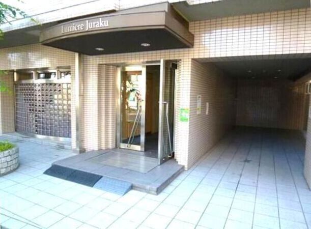 【ルミエール聚楽】エントランス１