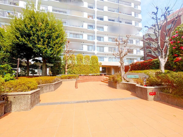 【シャルム常盤台】エントランスアプローチ