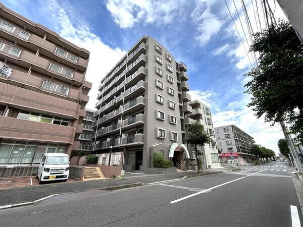 【エクセレント幕張本郷壱番館】前面道路