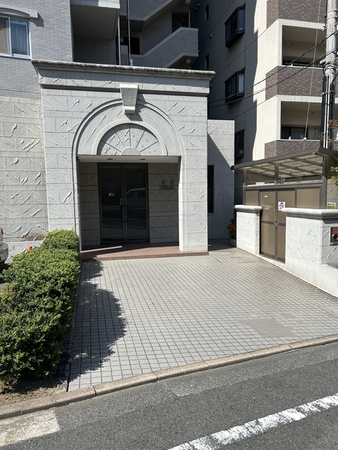 【矢野ロジュマン】エントランス