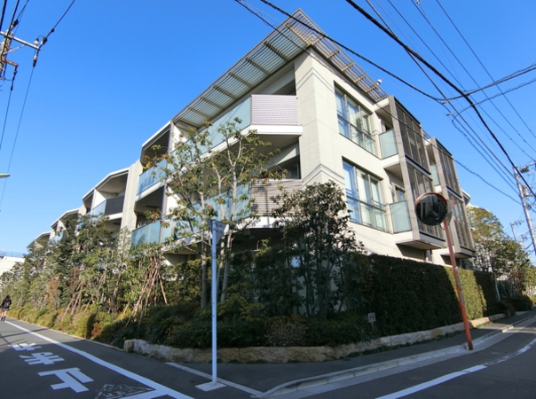 【プラウド世田谷代田】外観