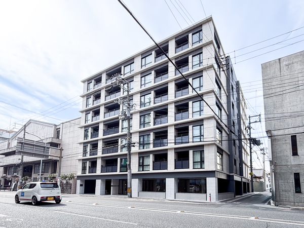 【リビオレゾン京都四条大宮】外観