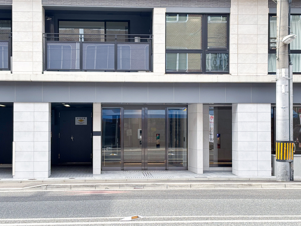 【リビオレゾン京都四条大宮】エントランス 【リビオレゾン京都四条大宮】エントランス