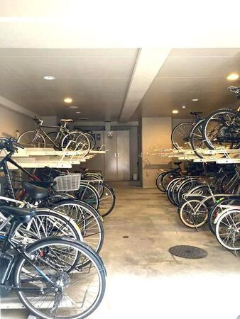 (駐輪場) (駐輪場)