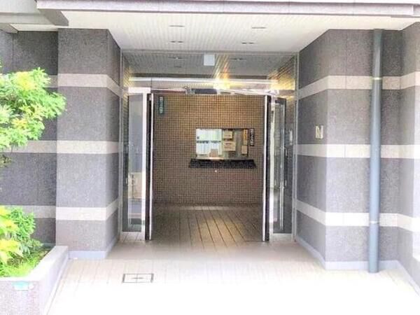 【コープ野村南浦和61】エントランス