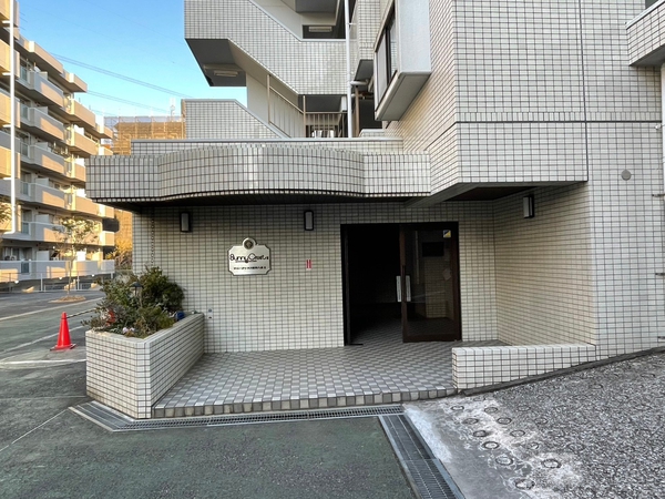 【サニークレスト湘南八景第3】エントランス
