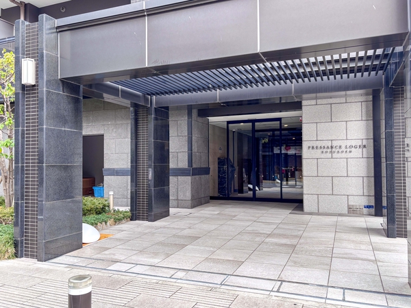 【プレサンスロジェ高津公園】エントランス