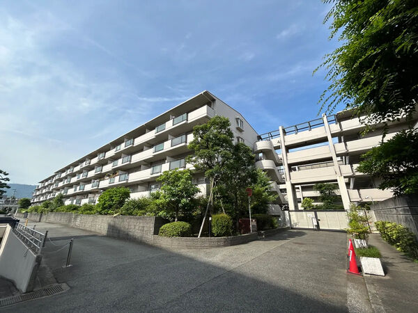【カネボウ芦屋アーバンプラザ】外観 【カネボウ芦屋アーバンプラザ】外観
