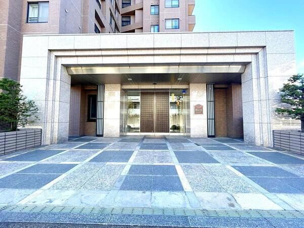 【ヒルズ宮ヶ丘】エントランス1 【ヒルズ宮ヶ丘】エントランス1