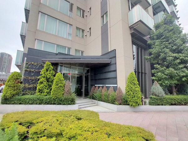 【ブランズ東麻布】エントランス