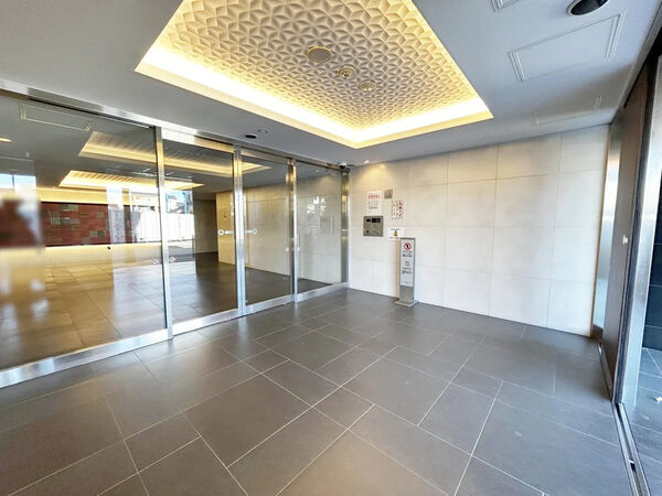 【パレステージ王子シャインコート】エントランス 【パレステージ王子シャインコート】エントランス