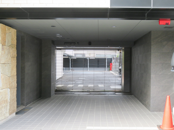 【パークコート成城六丁目】駐車場 【パークコート成城六丁目】駐車場