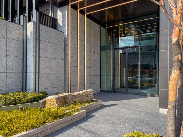 【シエリアタワー大阪福島】エントランス