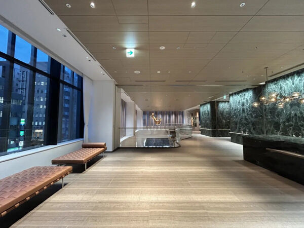 【WORLD TOWER RESIDENCE(ワールドタワーレジデンス)】エントランスホール（3F）