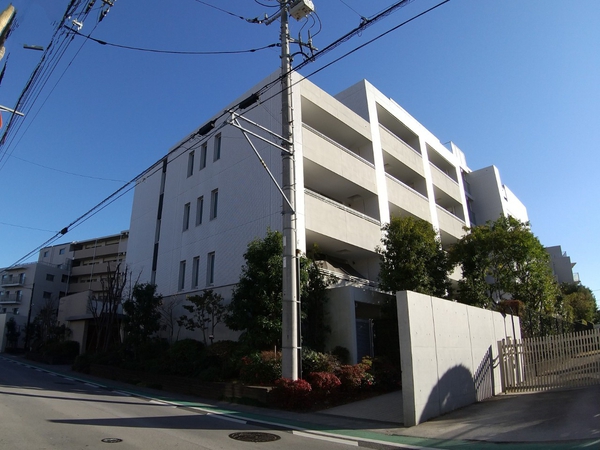 【グランドメゾン藤沢本町】外観