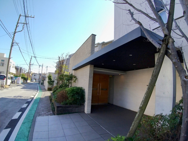 【グランドメゾン藤沢本町】エントランス