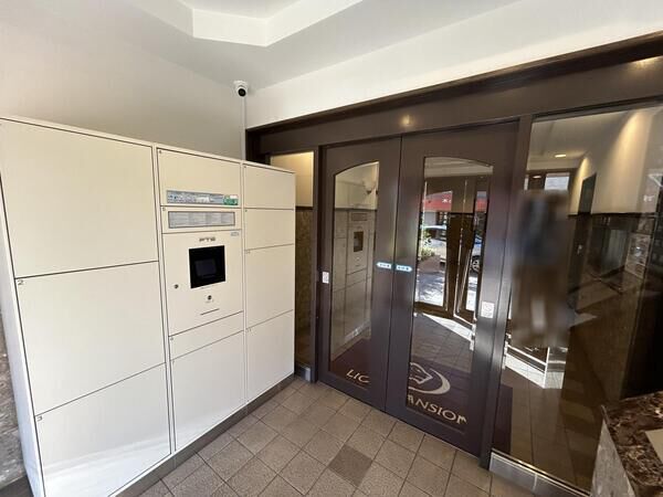 【ライオンズマンション楽々園駅前】エントランス