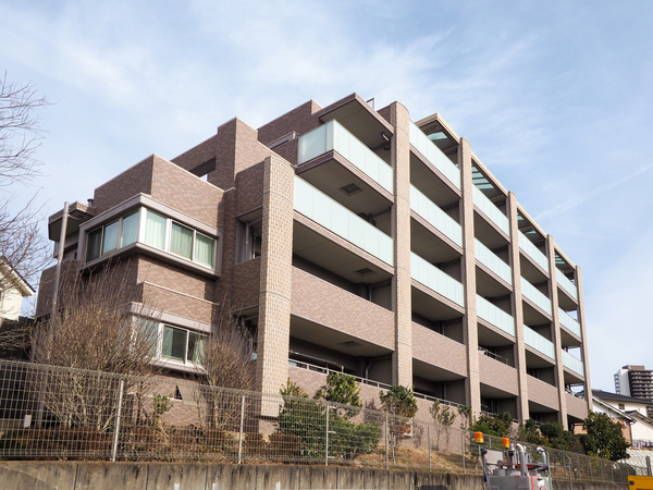 【ライオンズ刈谷亀城公園】外観