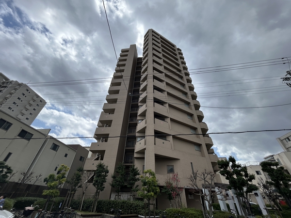 【ビューネ鶴見緑地公園】外観
