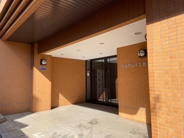 【サングレイス鶴ヶ峰参番館】エントランス