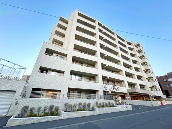 【クリーンリバーフィネス宮の森三条】外観