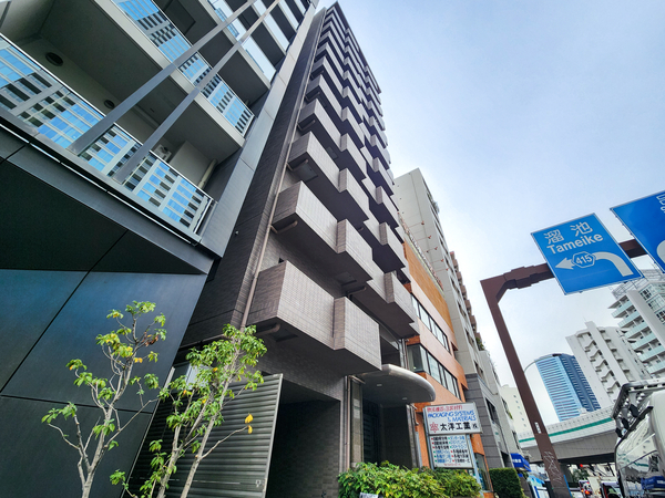 【ルーブル南麻布】外観 【ルーブル南麻布】外観