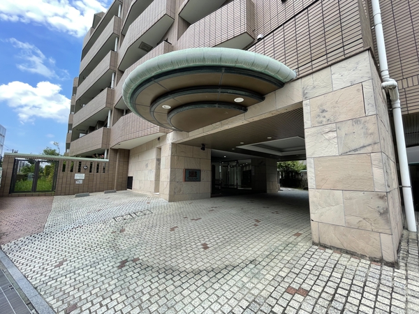 ライオンズガーデン初台