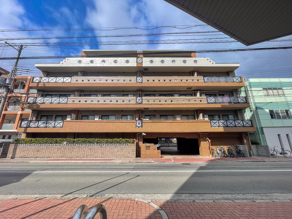 【セントローリエ南塚口3】外観