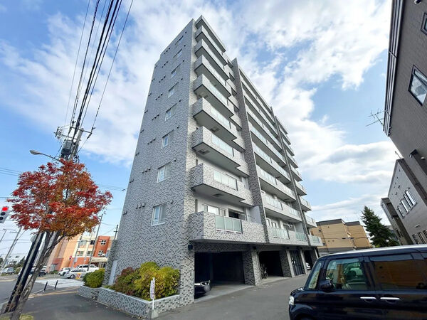 【ヴィラ・ルーチェⅠ稲積公園】外観 【ヴィラ・ルーチェⅠ稲積公園】外観