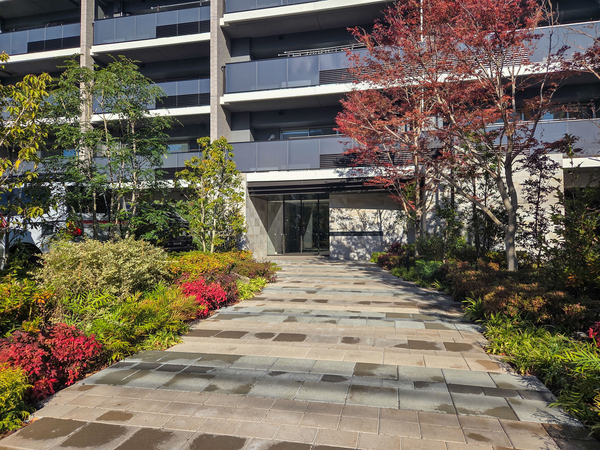 【プレシス国分寺】エントランス 【プレシス国分寺】エントランス