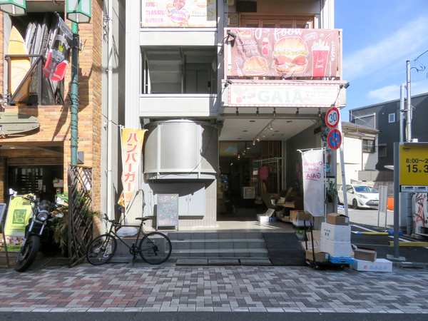 【プラド】エントランス