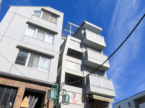 【プラド】外観